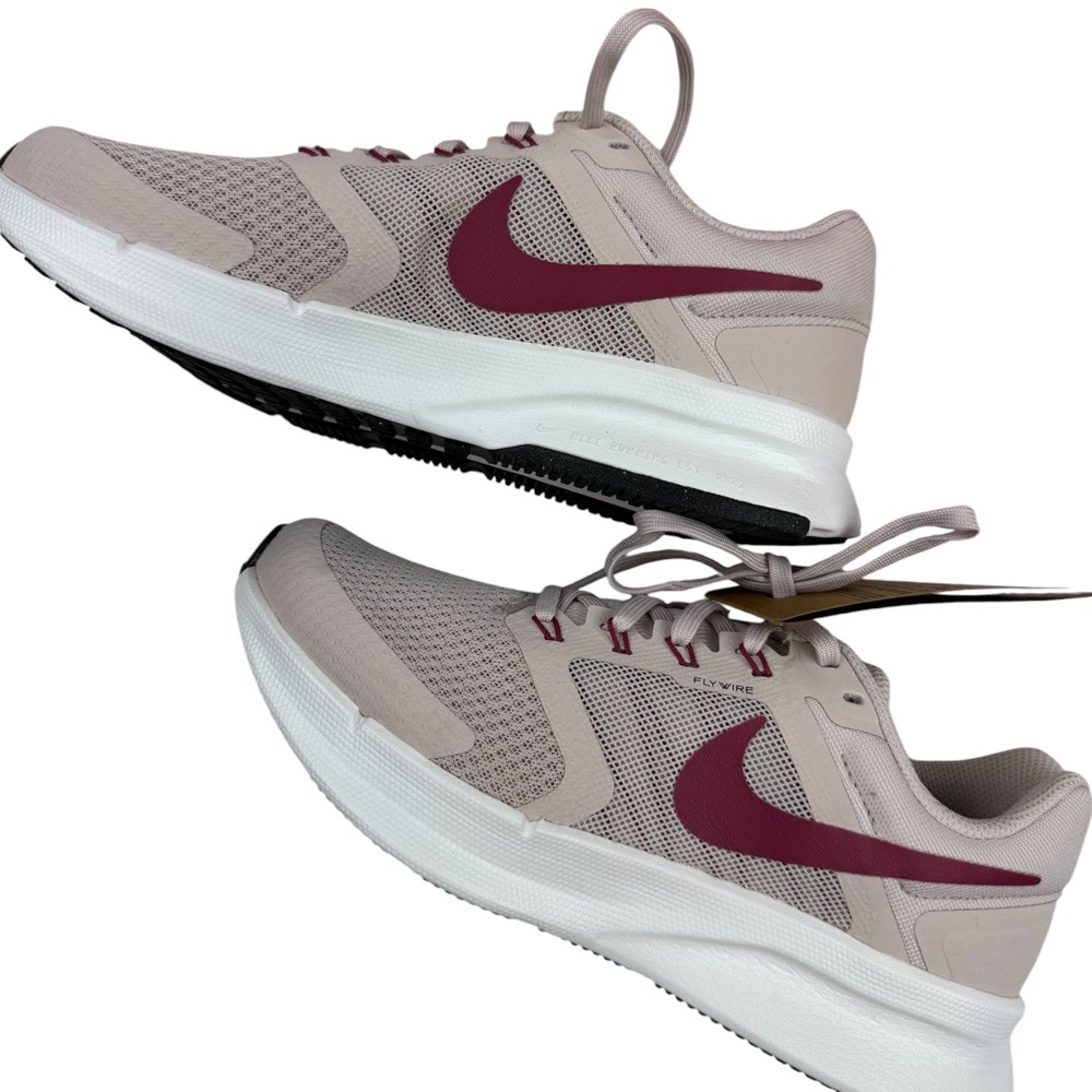 Nike Run Swift 3 Womens 7.5 Silt Red Sweet Beet Running Shoes DR2698-603 NEW